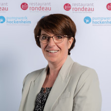 Portraitbild von Sandra Kurz