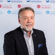 Portraitbild des Geschäftsführers Rainer Weiglein